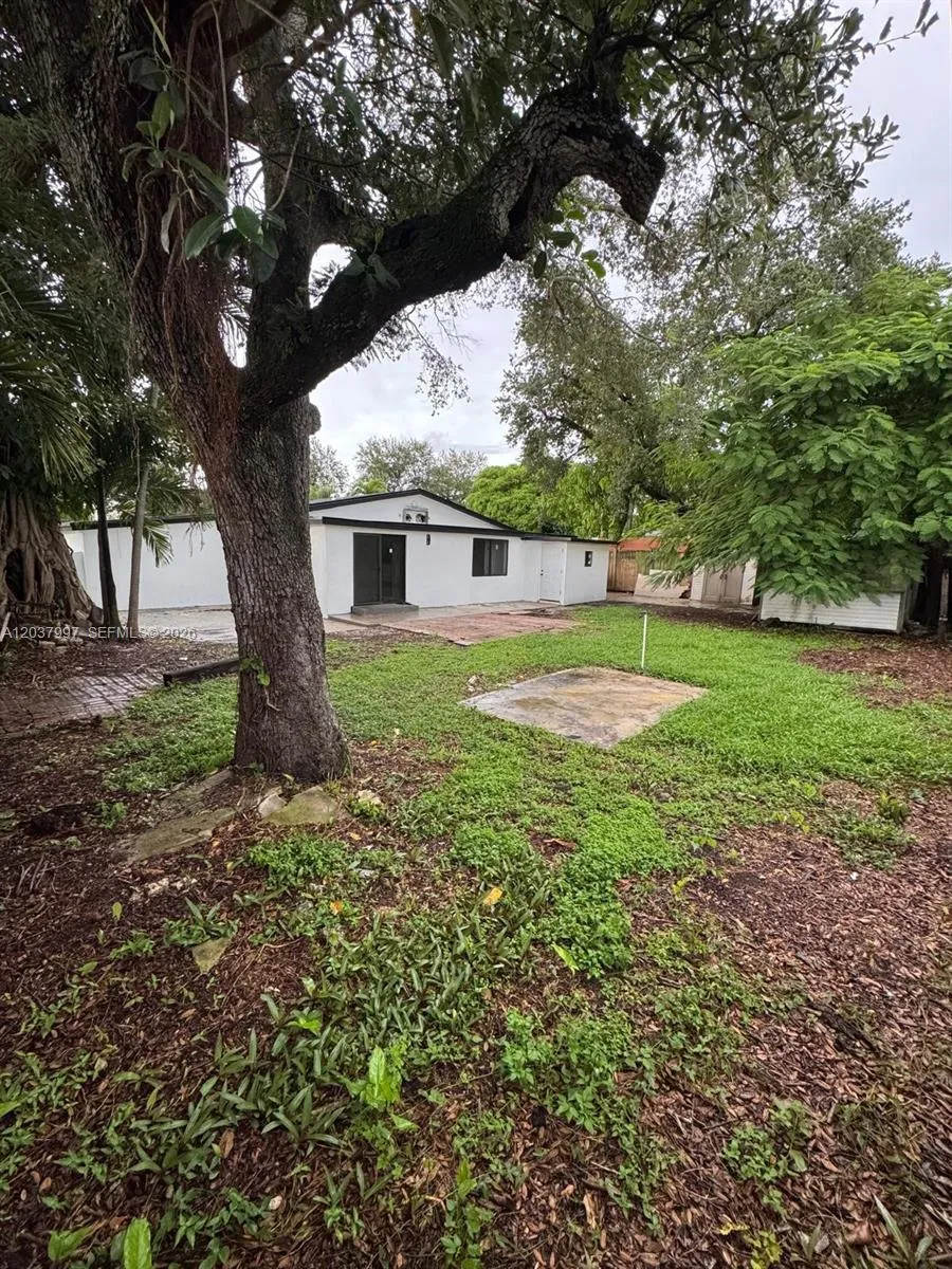 4120 SW 31st Dr West Park, FL 33023