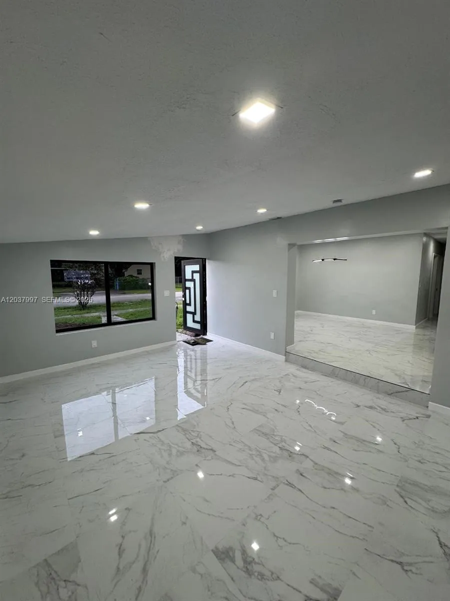 4120 SW 31st Dr West Park, FL 33023