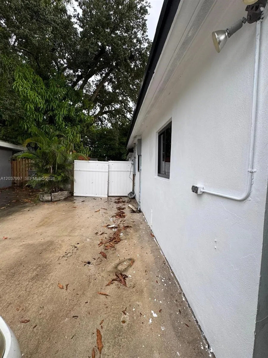 4120 SW 31st Dr West Park, FL 33023
