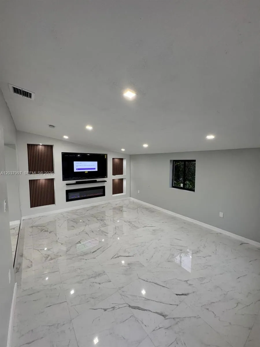 4120 SW 31st Dr West Park, FL 33023
