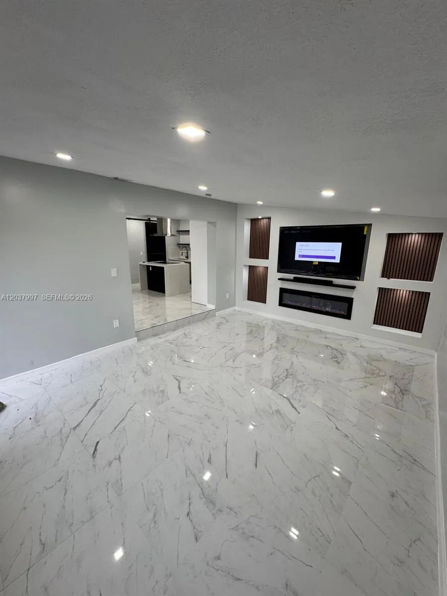 4120 SW 31st Dr West Park, FL 33023