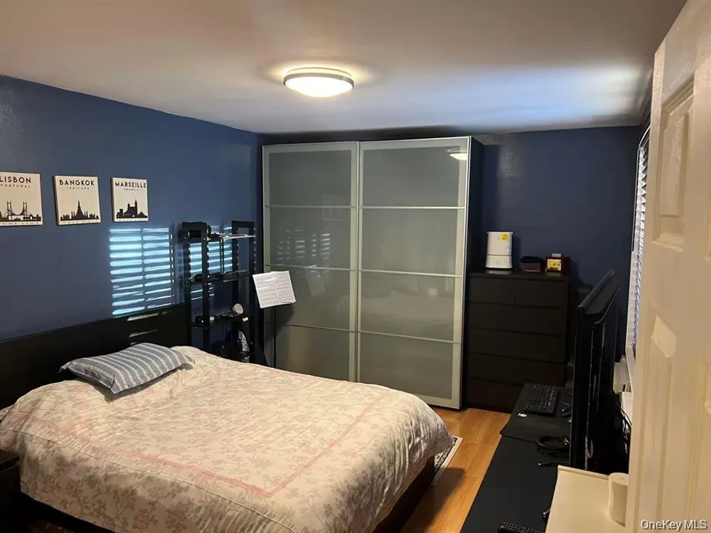 224-24 Union Tpke #4N Oakland Gardens, NY 11364