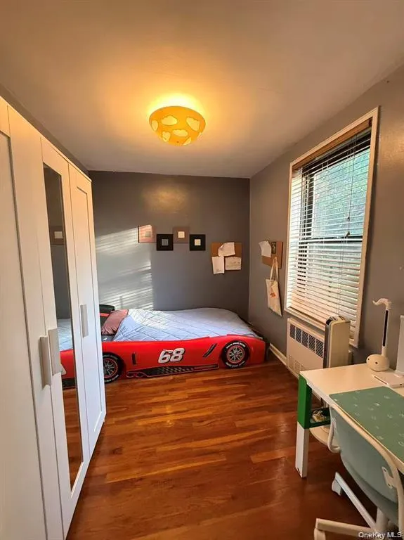 224-24 Union Tpke #4N Oakland Gardens, NY 11364