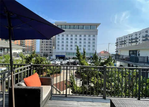 65 W Broadway #7B