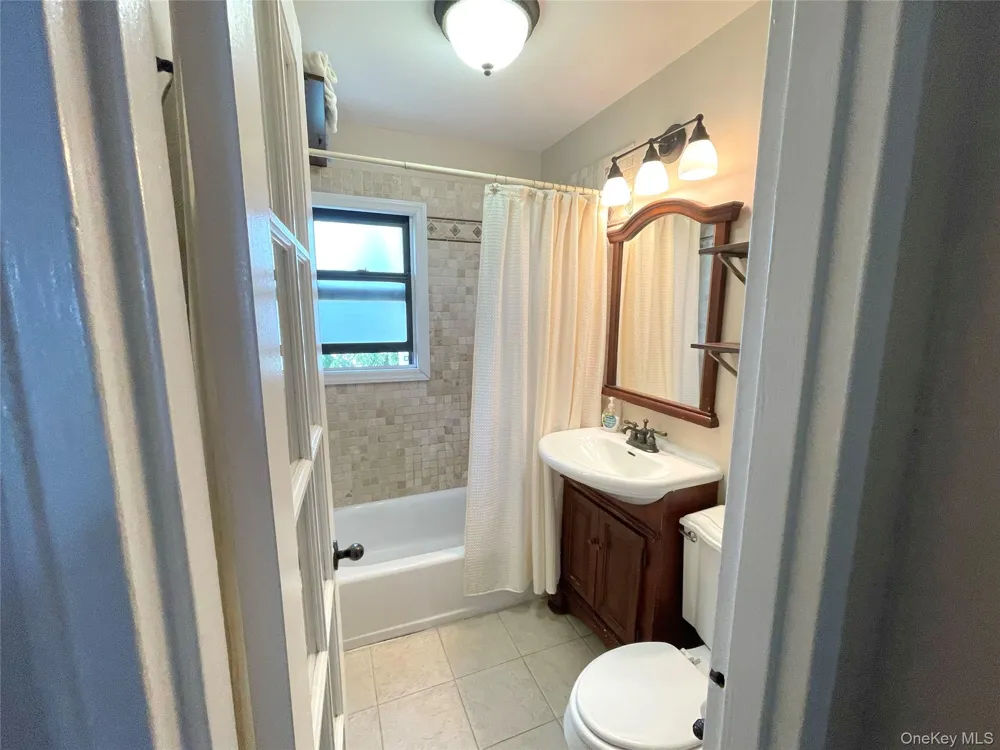 65 W Broadway #7B Long Beach, NY 11561