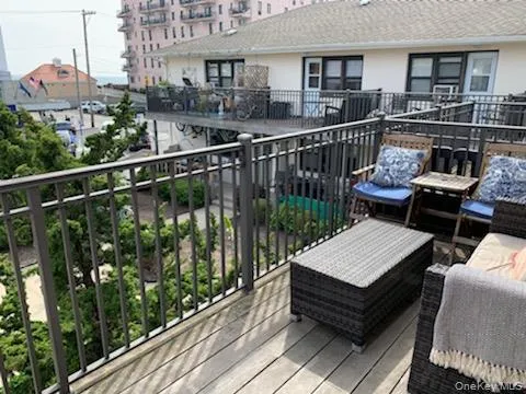 65 W Broadway #7B Long Beach, NY 11561