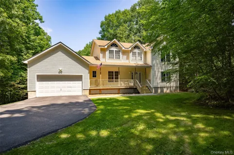 26 E Forest Trail