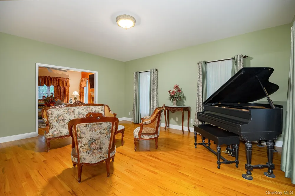26 E Forest Trail Holmes, NY 12531