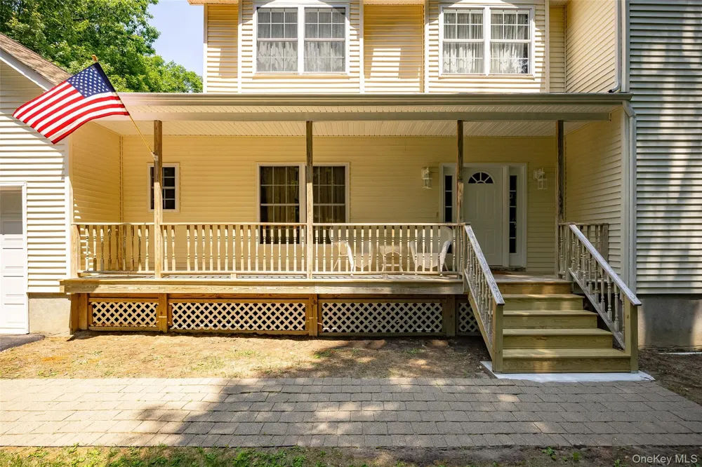 26 E Forest Trail Holmes, NY 12531