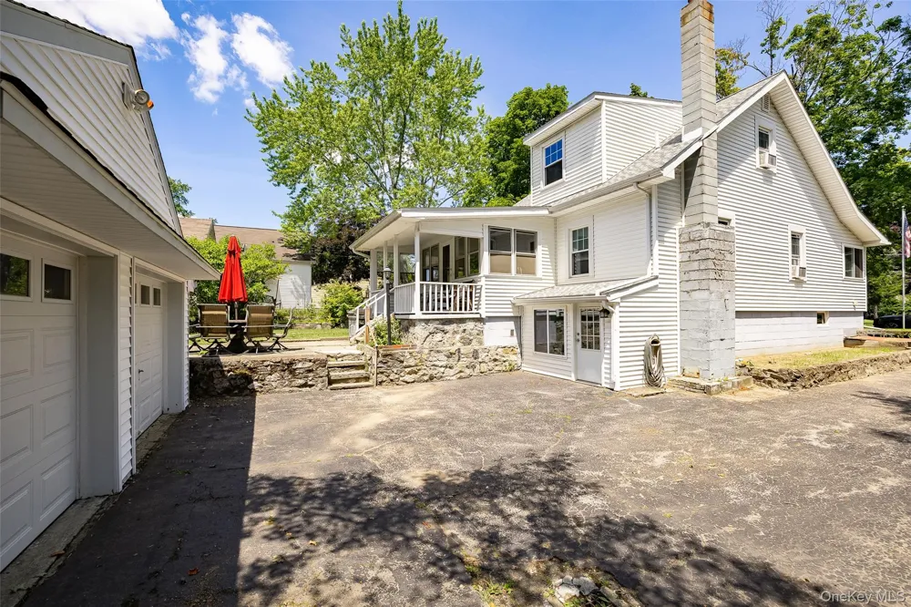 17 Townsend Boulevard Poughkeepsie, NY 12603