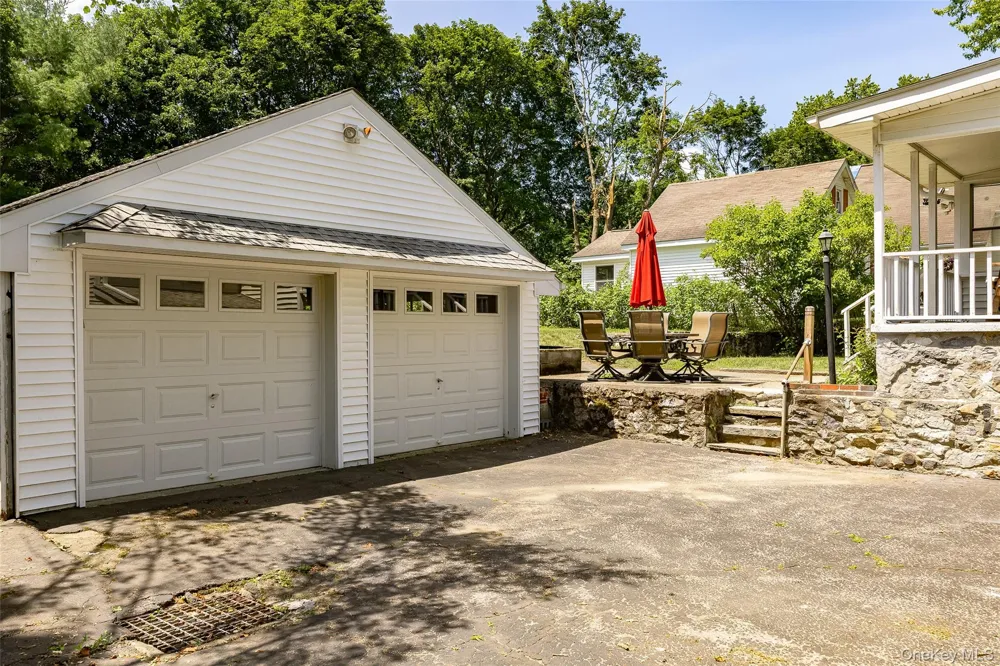 17 Townsend Boulevard Poughkeepsie, NY 12603
