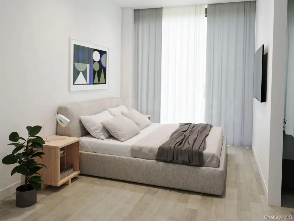 46-30 21st Street #2E Long Island City, NY 11101