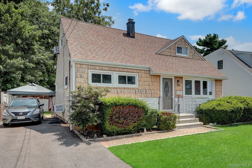 1 Prince Street Hicksville, NY 11801