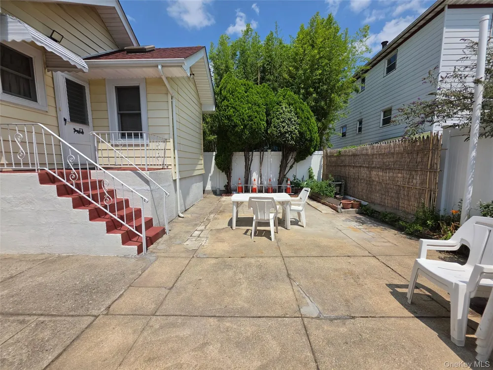 158-13 102nd Street Howard Beach, NY 11414