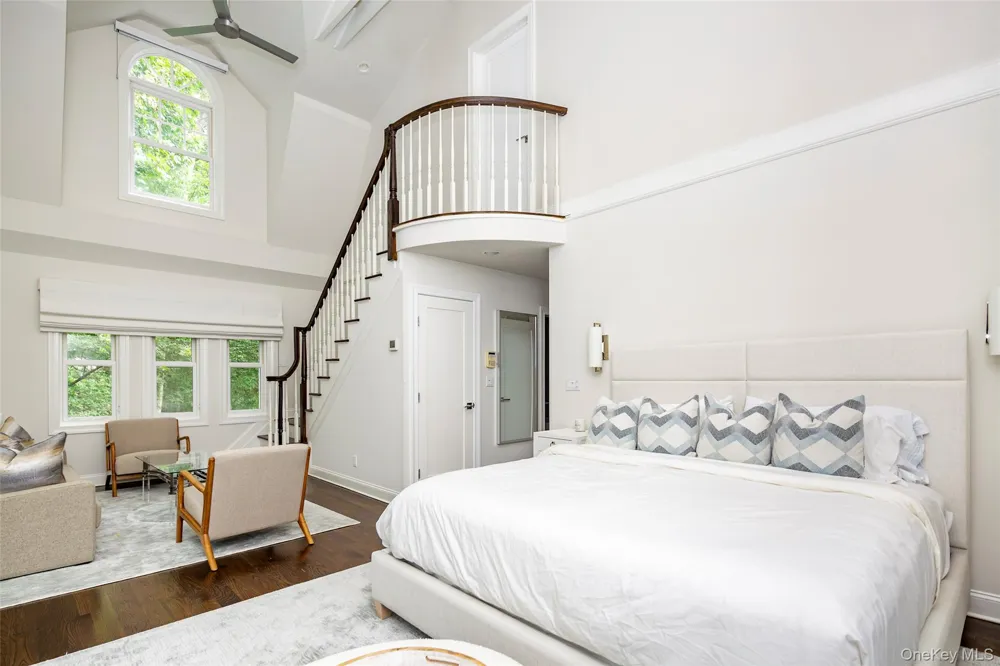 652 Noyack Path Water Mill, NY 11976