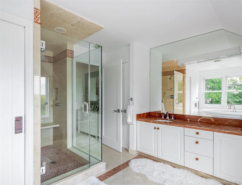 652 Noyack Path Water Mill, NY 11976