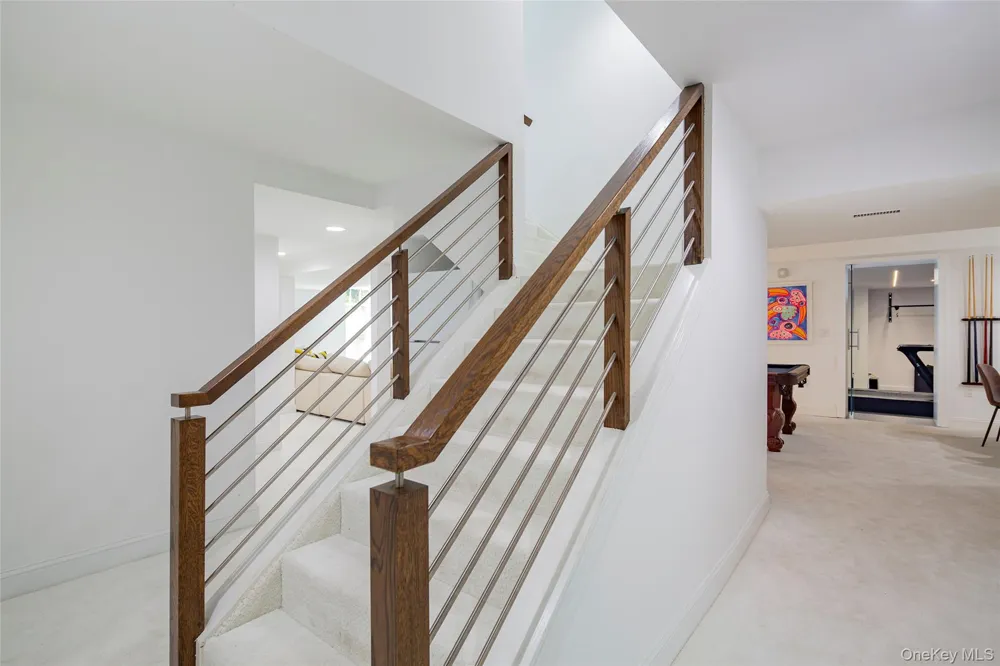 652 Noyack Path Water Mill, NY 11976