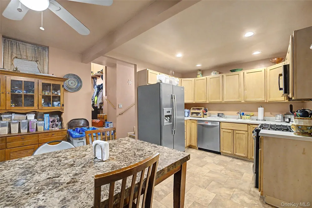 6628 52nd Drive Maspeth, NY 11378