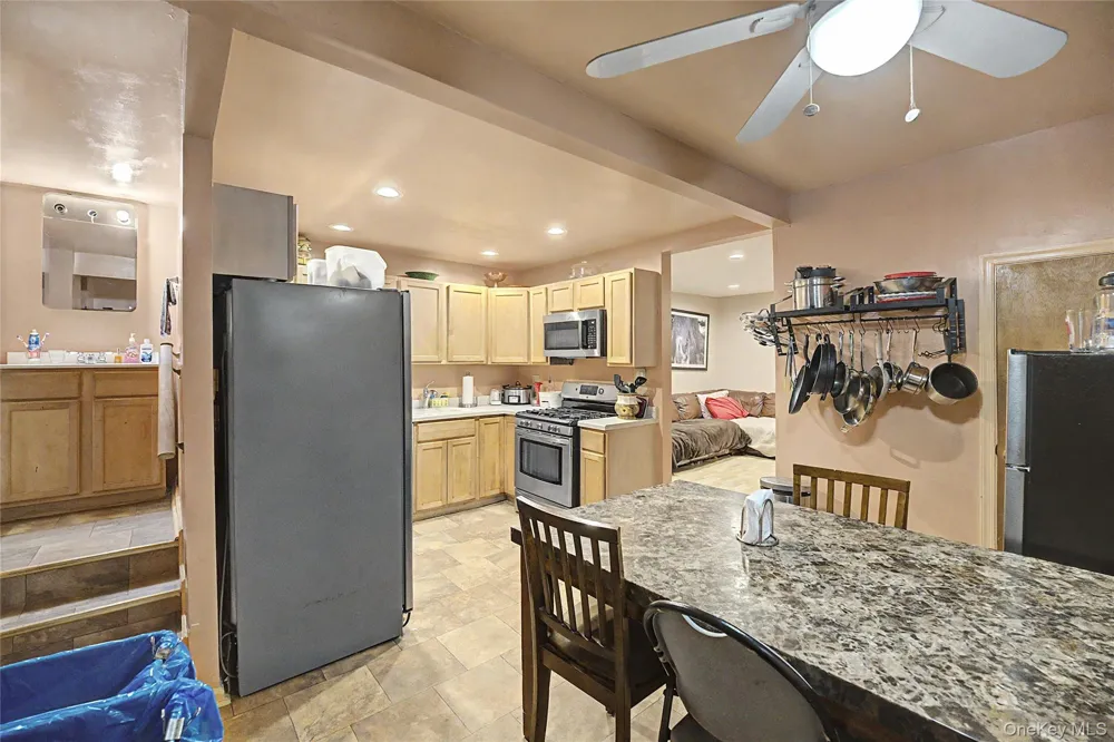 6628 52nd Drive Maspeth, NY 11378