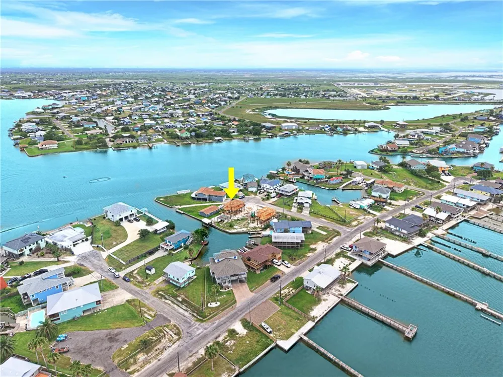 8 Scallop Lane Rockport, TX 78382