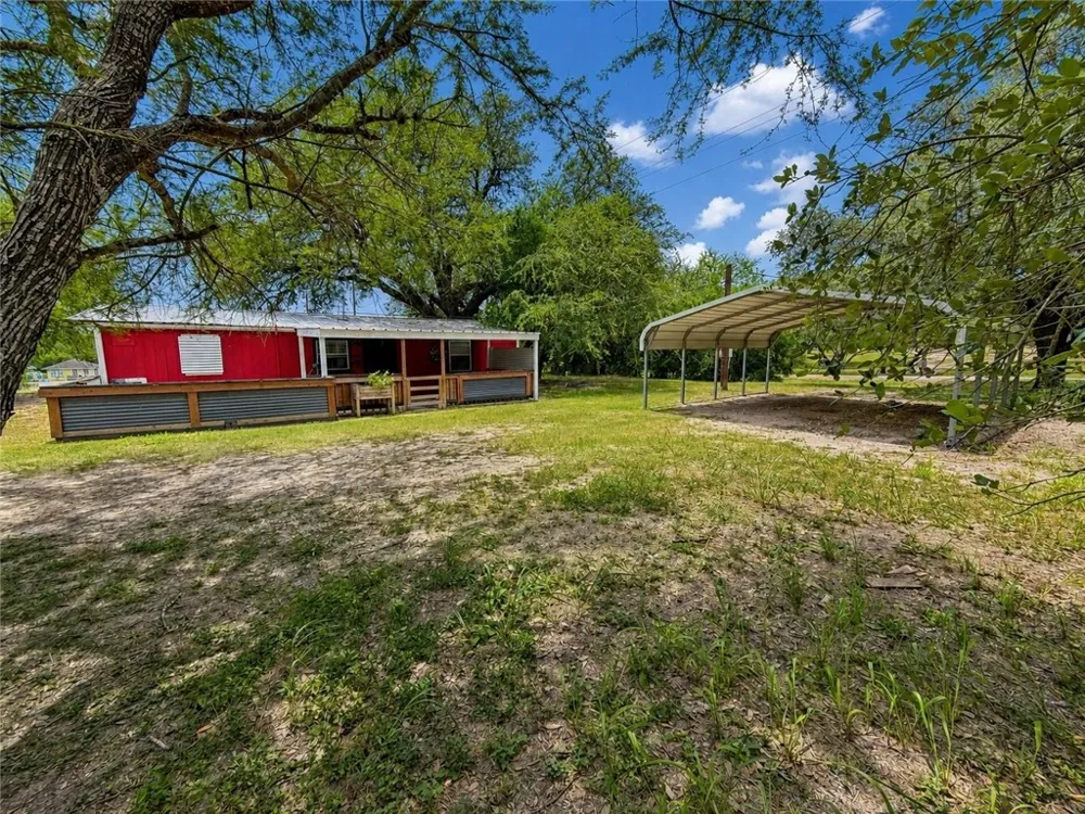 102 County Road 394 Mathis, TX 78368