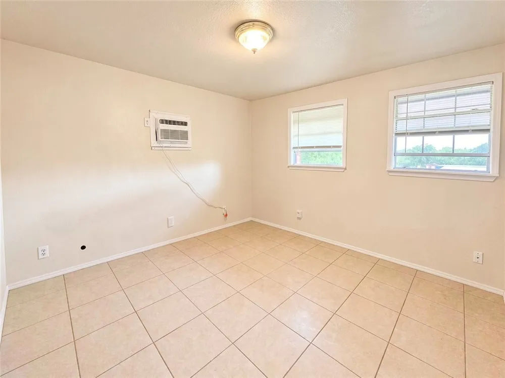 102 County Road 394 Mathis, TX 78368