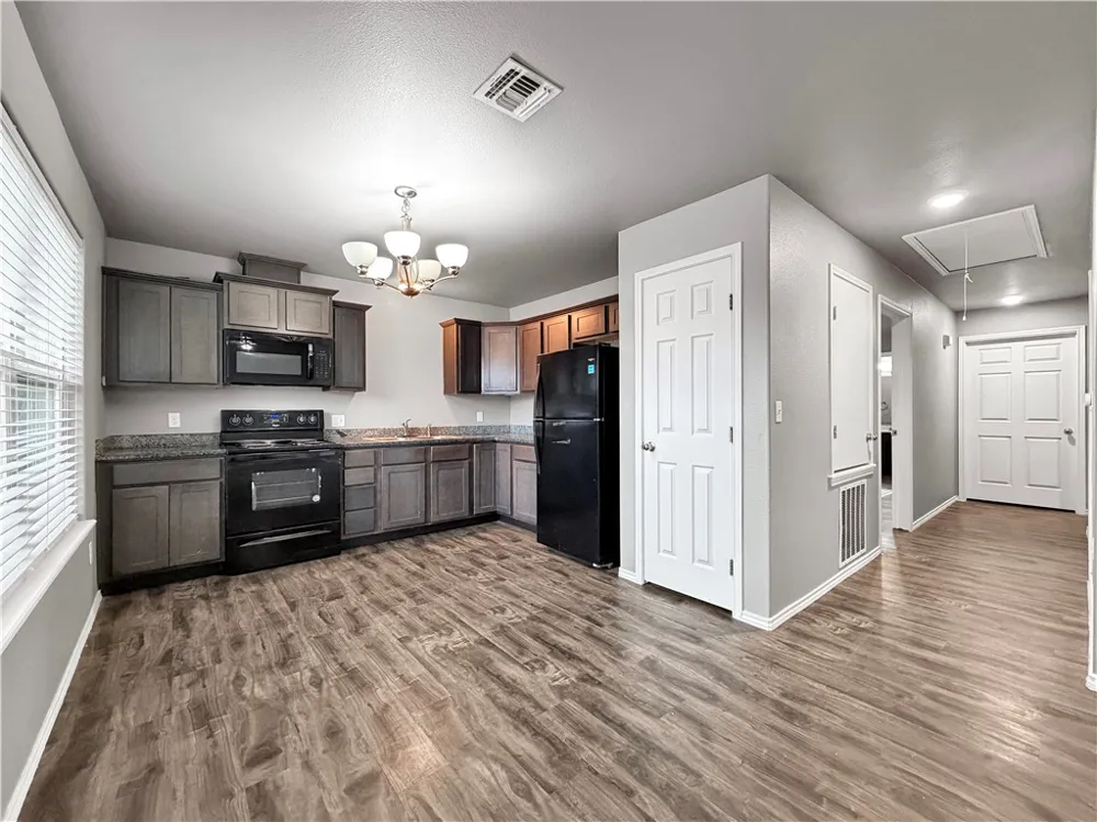 1914 Lipan Street Corpus Christi, TX 78408