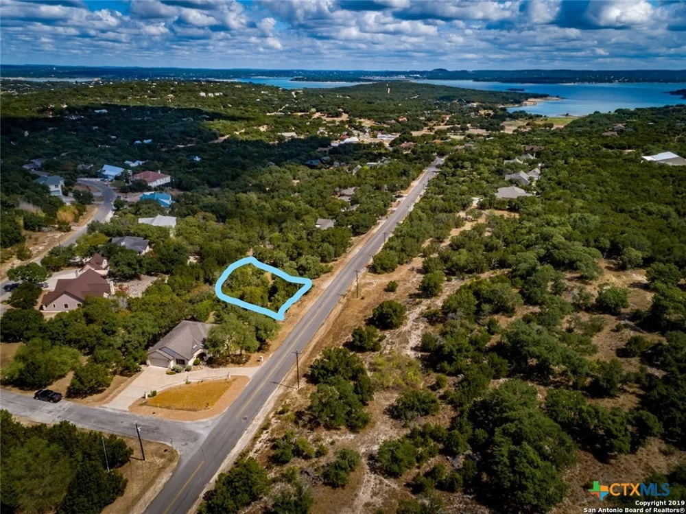 318 Gallagher Drive Canyon Lake, TX 78133