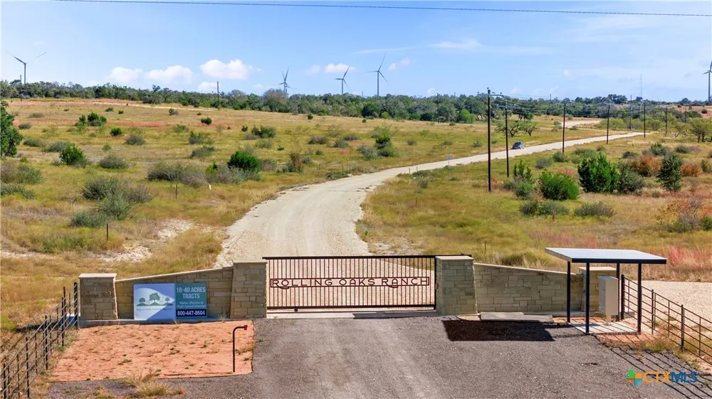 240 E Rolling Oaks Drive Goldthwaite, TX 76844