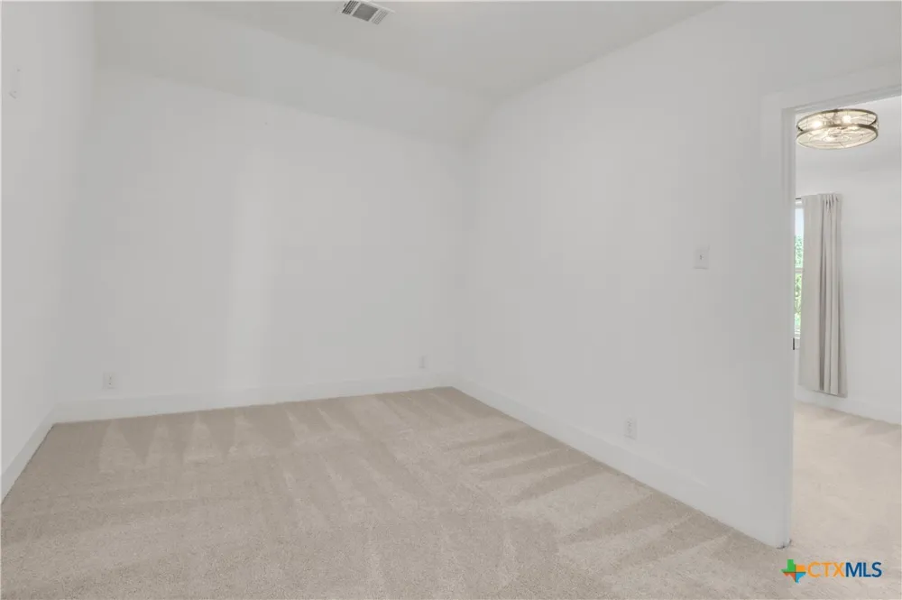 1421 Escarpment New Braunfels, TX 78132