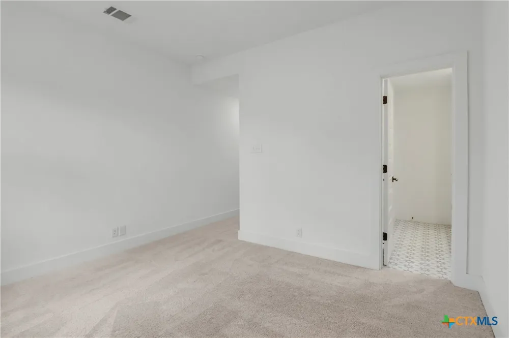 1421 Escarpment New Braunfels, TX 78132