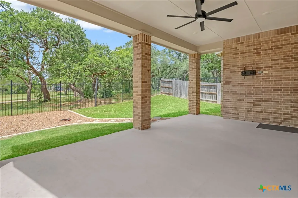 1421 Escarpment New Braunfels, TX 78132