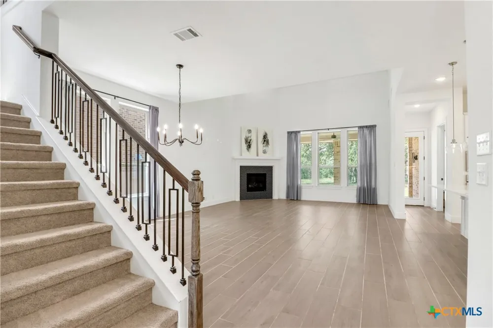 1421 Escarpment New Braunfels, TX 78132