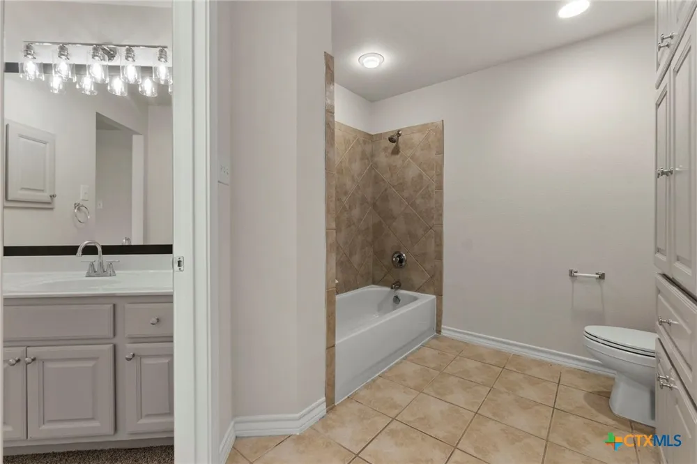 21905 Deer Canyon Drive San Antonio, TX 78266