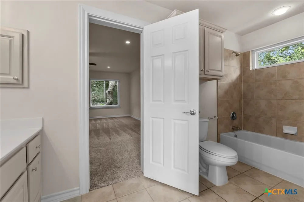 21905 Deer Canyon Drive San Antonio, TX 78266