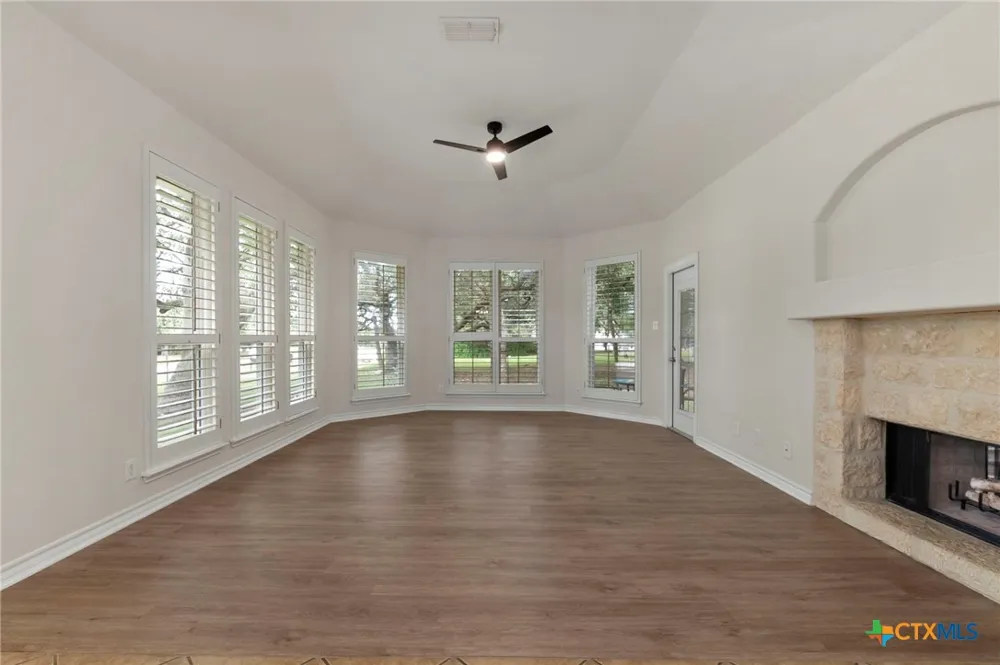 21905 Deer Canyon Drive San Antonio, TX 78266