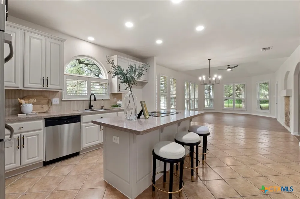 21905 Deer Canyon Drive San Antonio, TX 78266