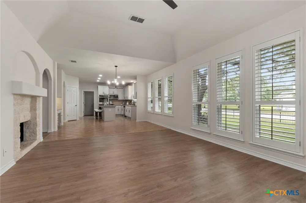 21905 Deer Canyon Drive San Antonio, TX 78266