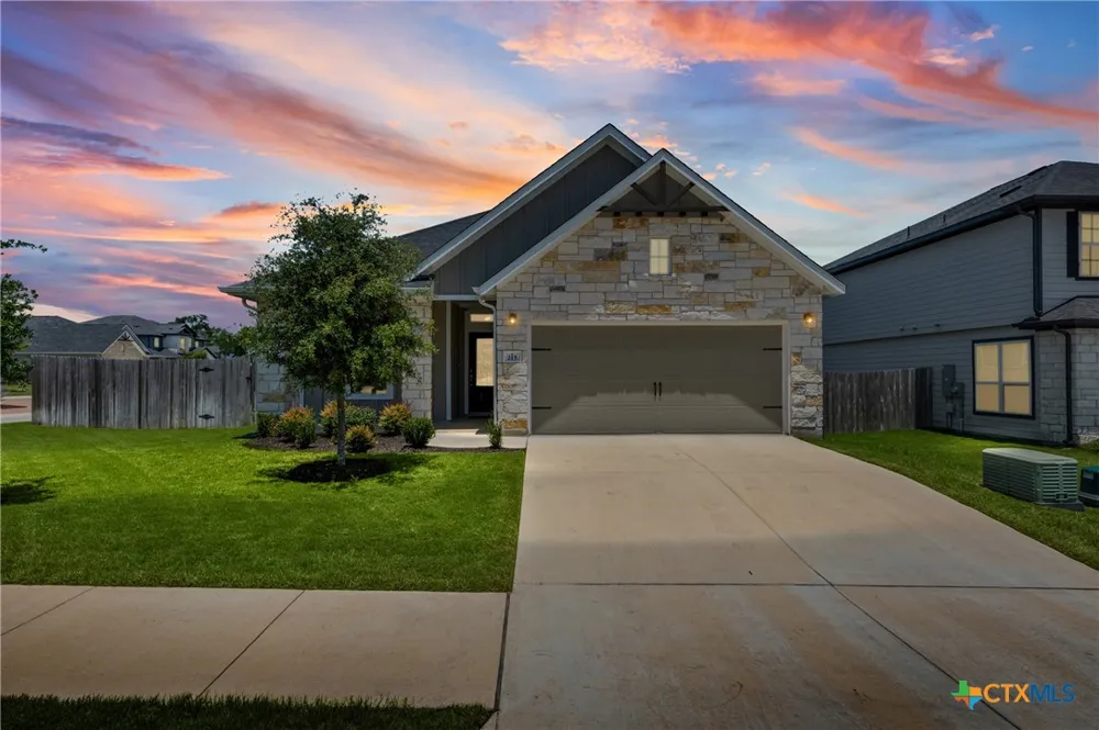 215 Cabiness Drive Salado, TX 76571