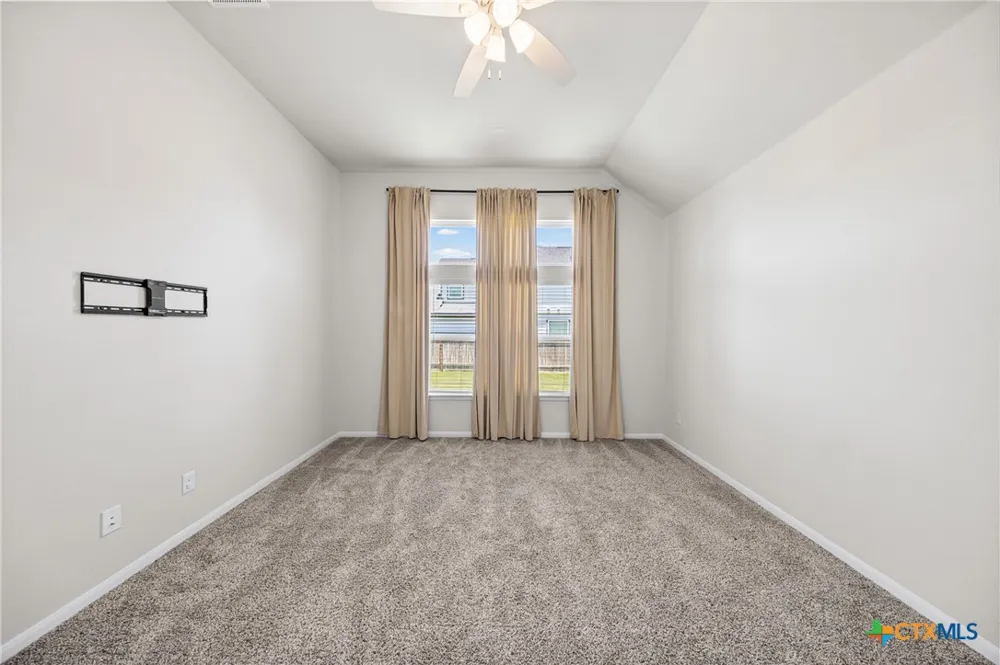 215 Cabiness Drive Salado, TX 76571