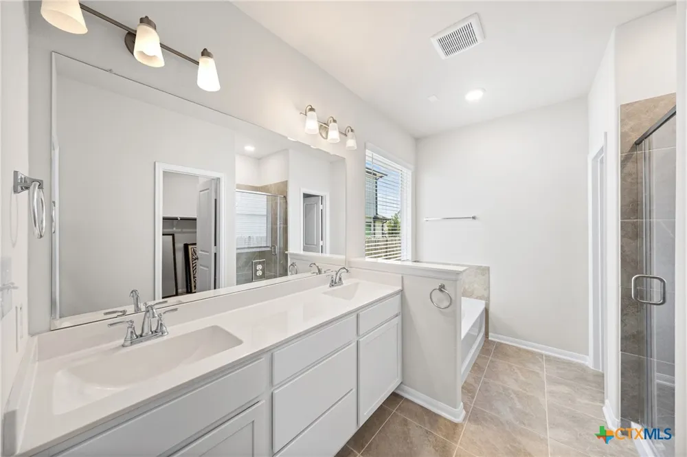 215 Cabiness Drive Salado, TX 76571