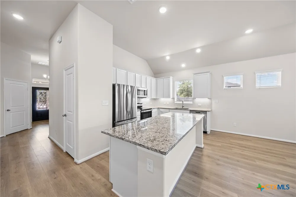 215 Cabiness Drive Salado, TX 76571