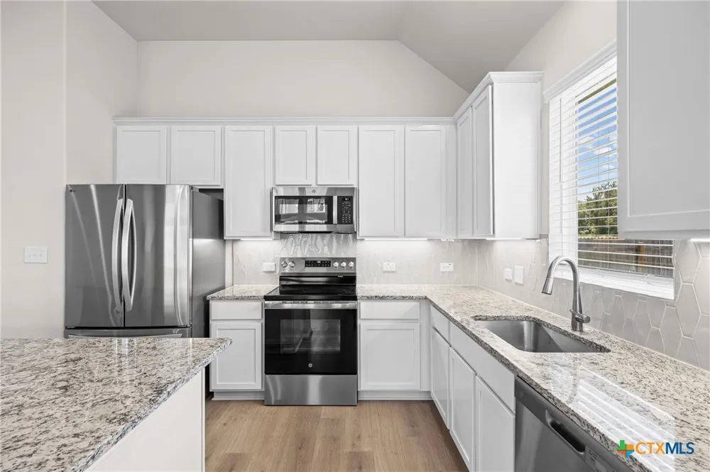 215 Cabiness Drive Salado, TX 76571