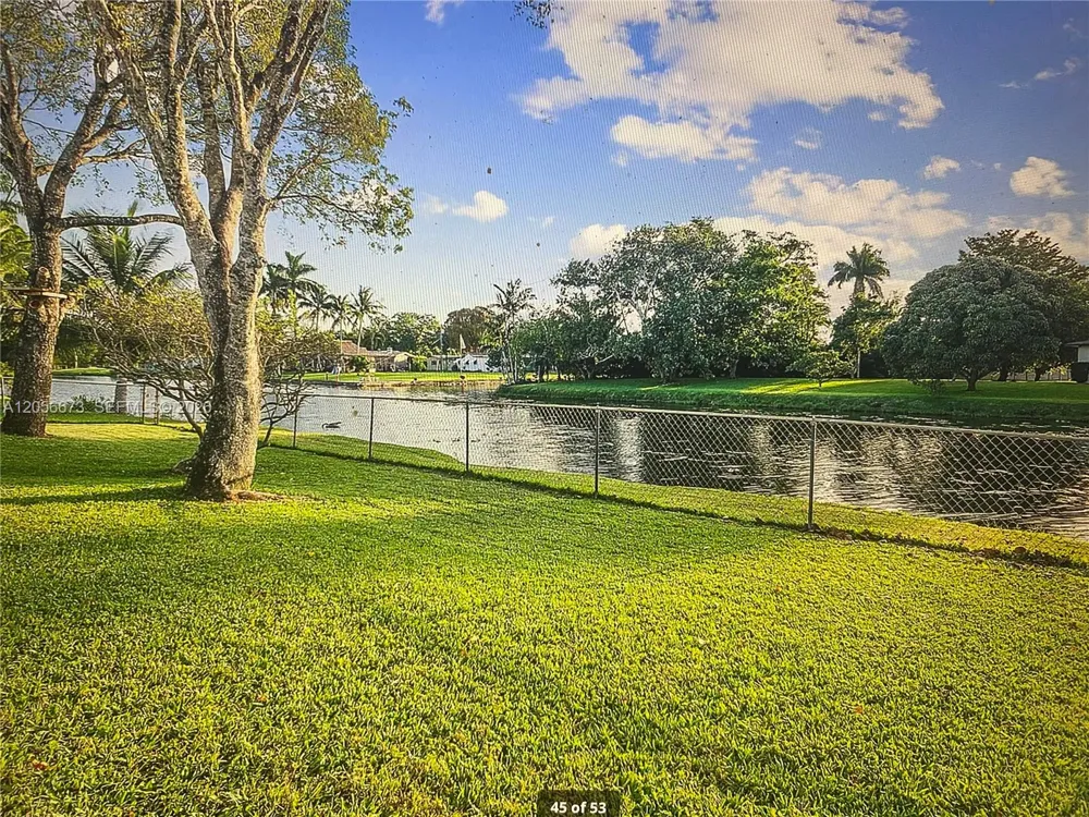 5231 SW 89th Ave Cooper City, FL 33328