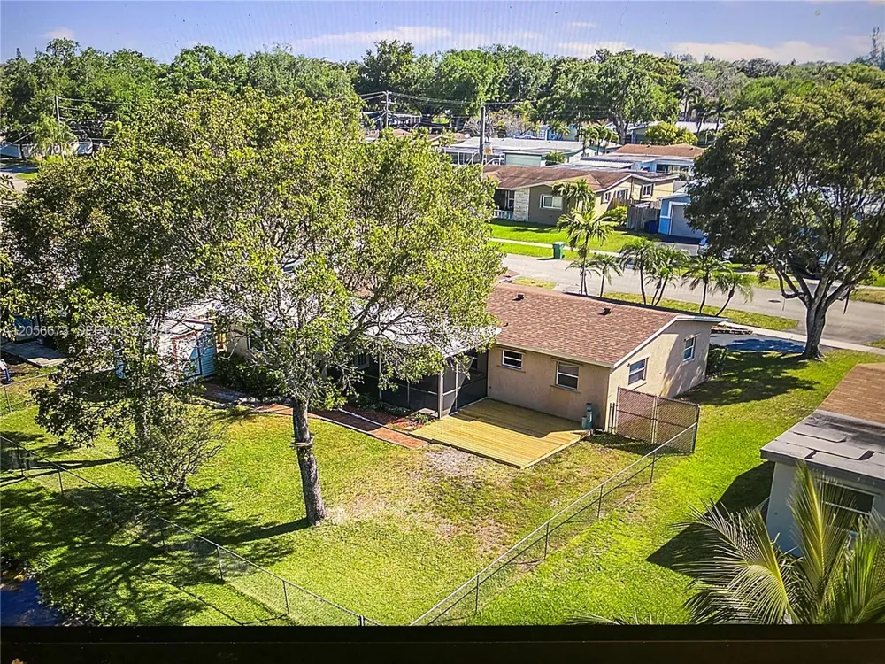 5231 SW 89th Ave Cooper City, FL 33328