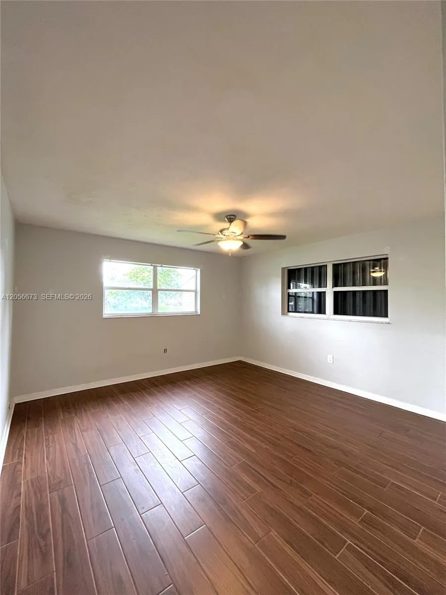 5231 SW 89th Ave Cooper City, FL 33328