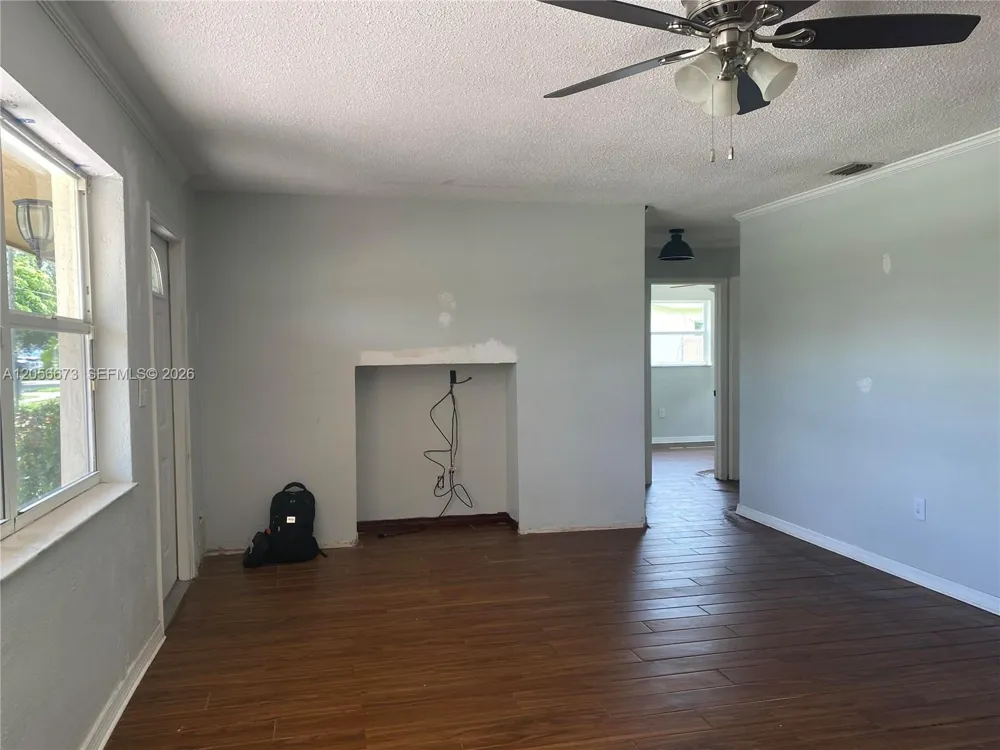 5231 SW 89th Ave Cooper City, FL 33328