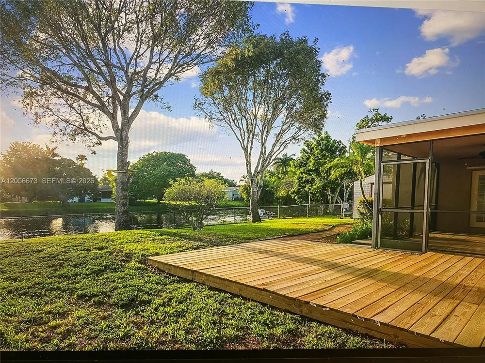 5231 SW 89th Ave Cooper City, FL 33328