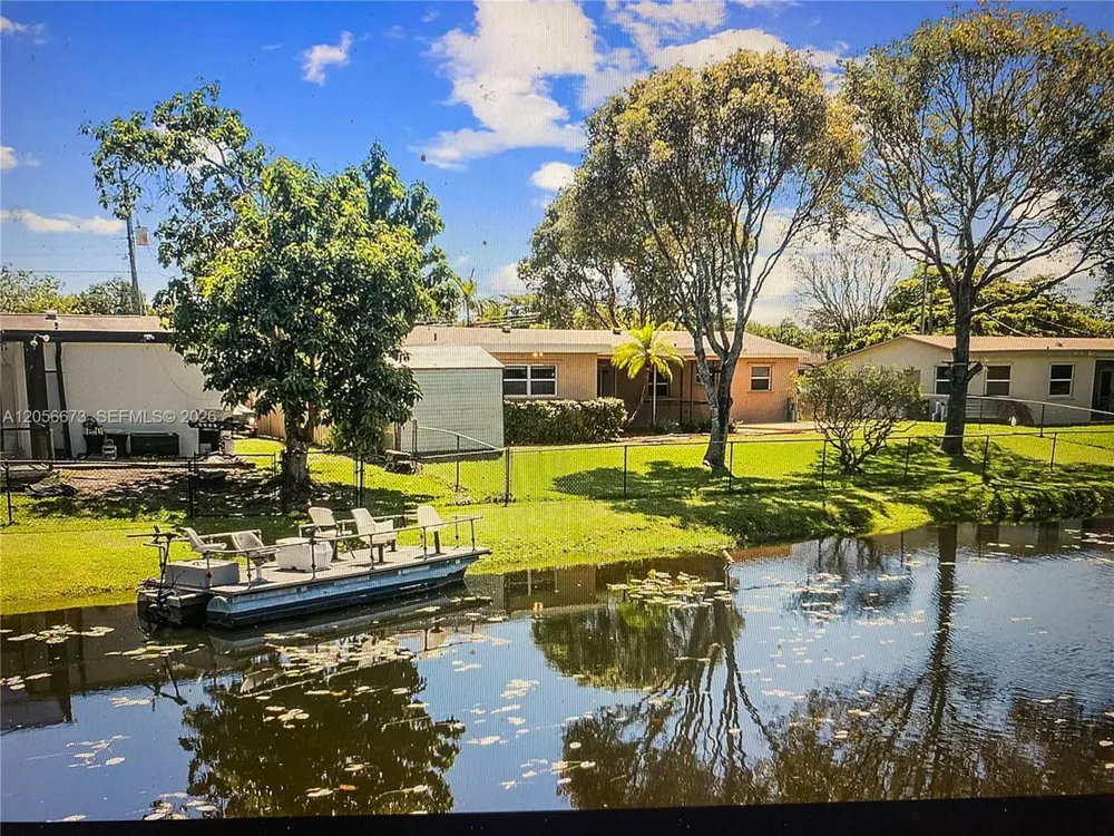 5231 SW 89th Ave Cooper City, FL 33328