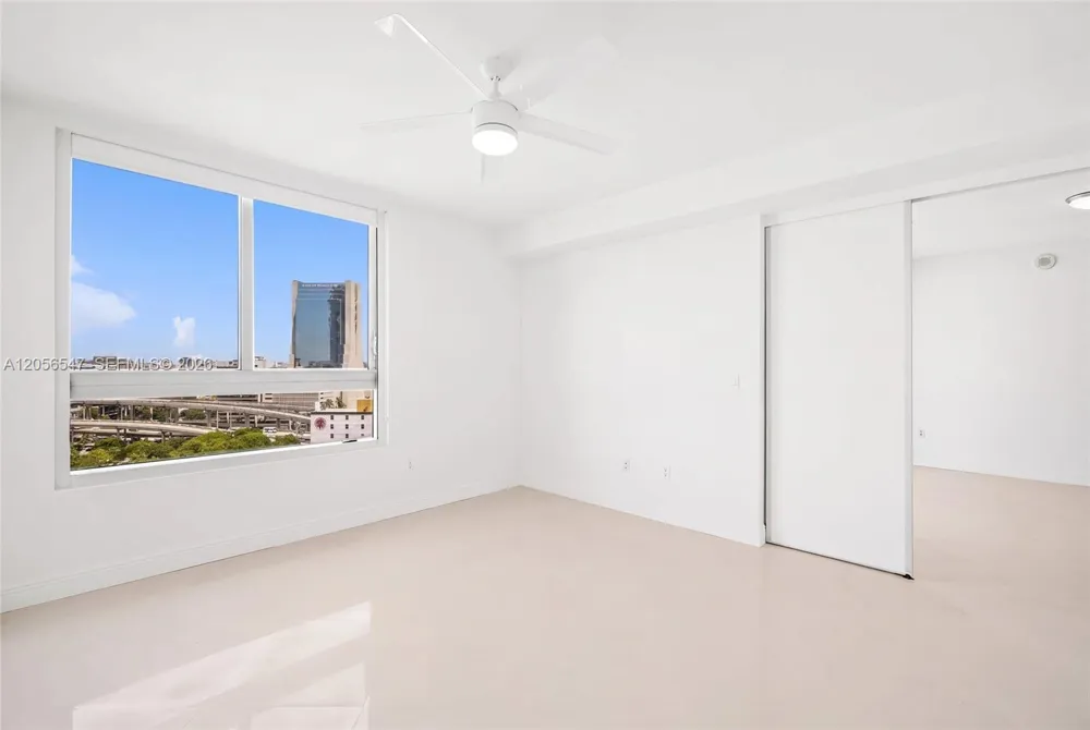 90 SW 3rd St #1608 Miami, FL 33130